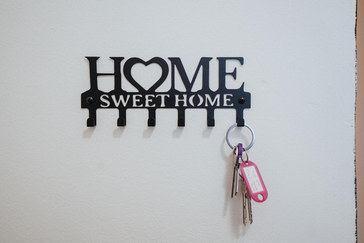 Modern 2-Bed Flat, Sleeps 6 Appartement Liverpool Buitenkant foto