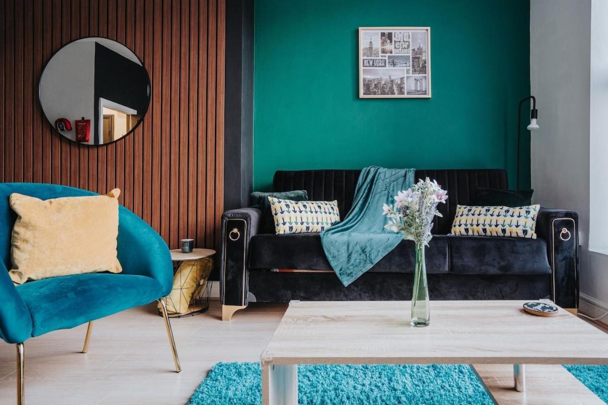 Modern 2-Bed Flat, Sleeps 6 Appartement Liverpool Buitenkant foto